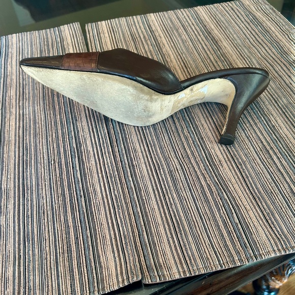 Impo Brown Leather Slides with Alligator Print Strip & Buckle Size 9 - Picture 5 of 7